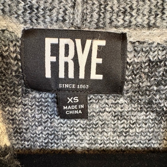 FRYE Southwestern Aztec Jacquard Cardigan Coat XS - Picture 8 of 8